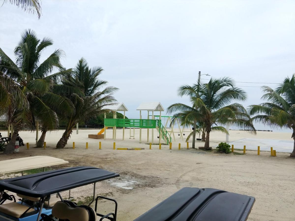סן פדרו Hotel Royal Blue & Golf Cart Rental מראה חיצוני תמונה