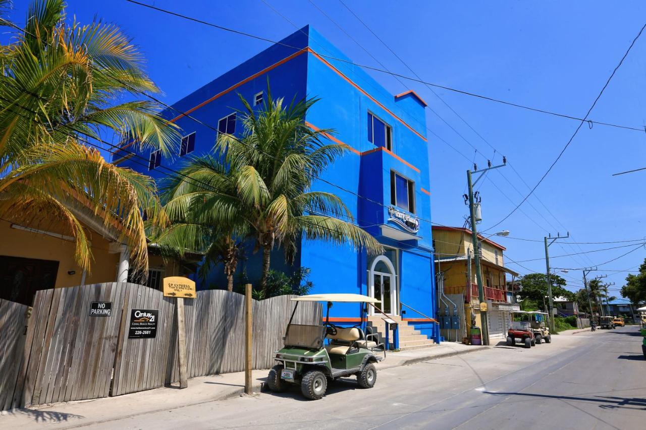 סן פדרו Hotel Royal Blue & Golf Cart Rental מראה חיצוני תמונה