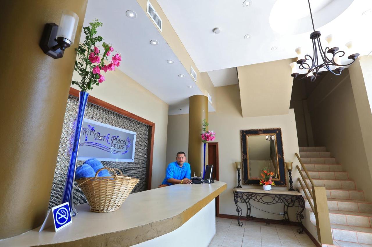 סן פדרו Hotel Royal Blue & Golf Cart Rental מראה חיצוני תמונה