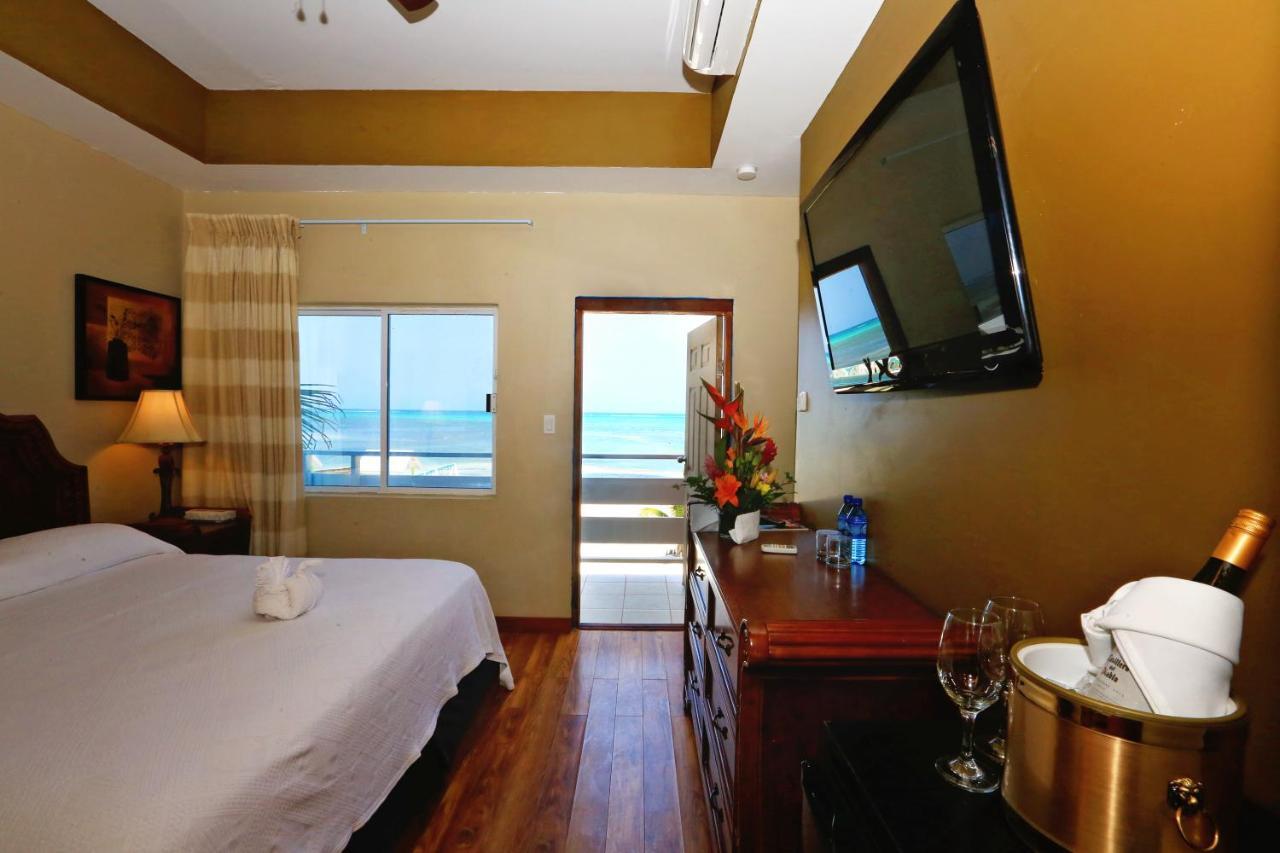 סן פדרו Hotel Royal Blue & Golf Cart Rental מראה חיצוני תמונה