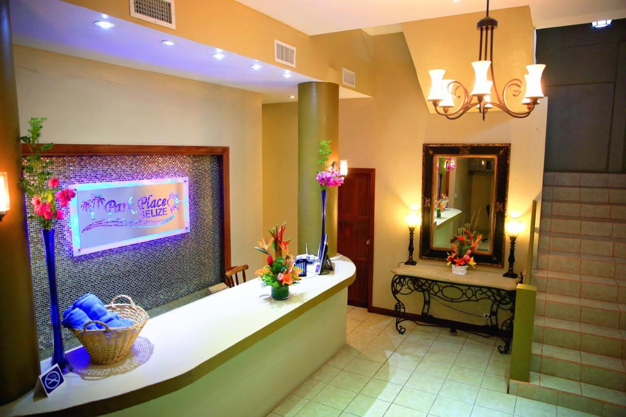 סן פדרו Hotel Royal Blue & Golf Cart Rental מראה חיצוני תמונה